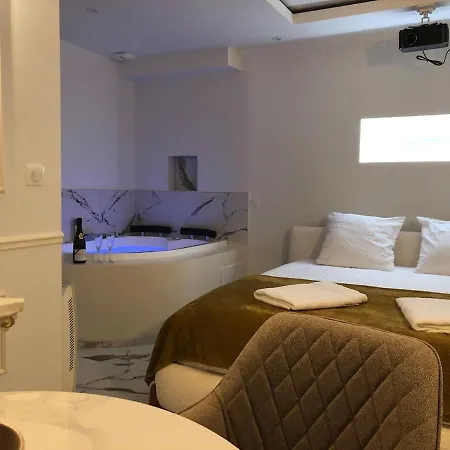 Luxury Suite, Spa, Cinema, Et Douche Xxl A