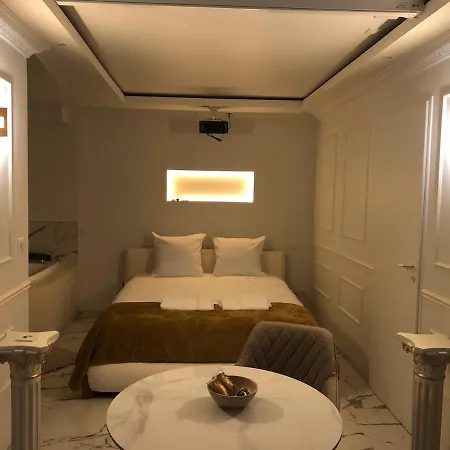 Luxury Suite, Spa, Cinema, Et Douche Xxl A شوليه